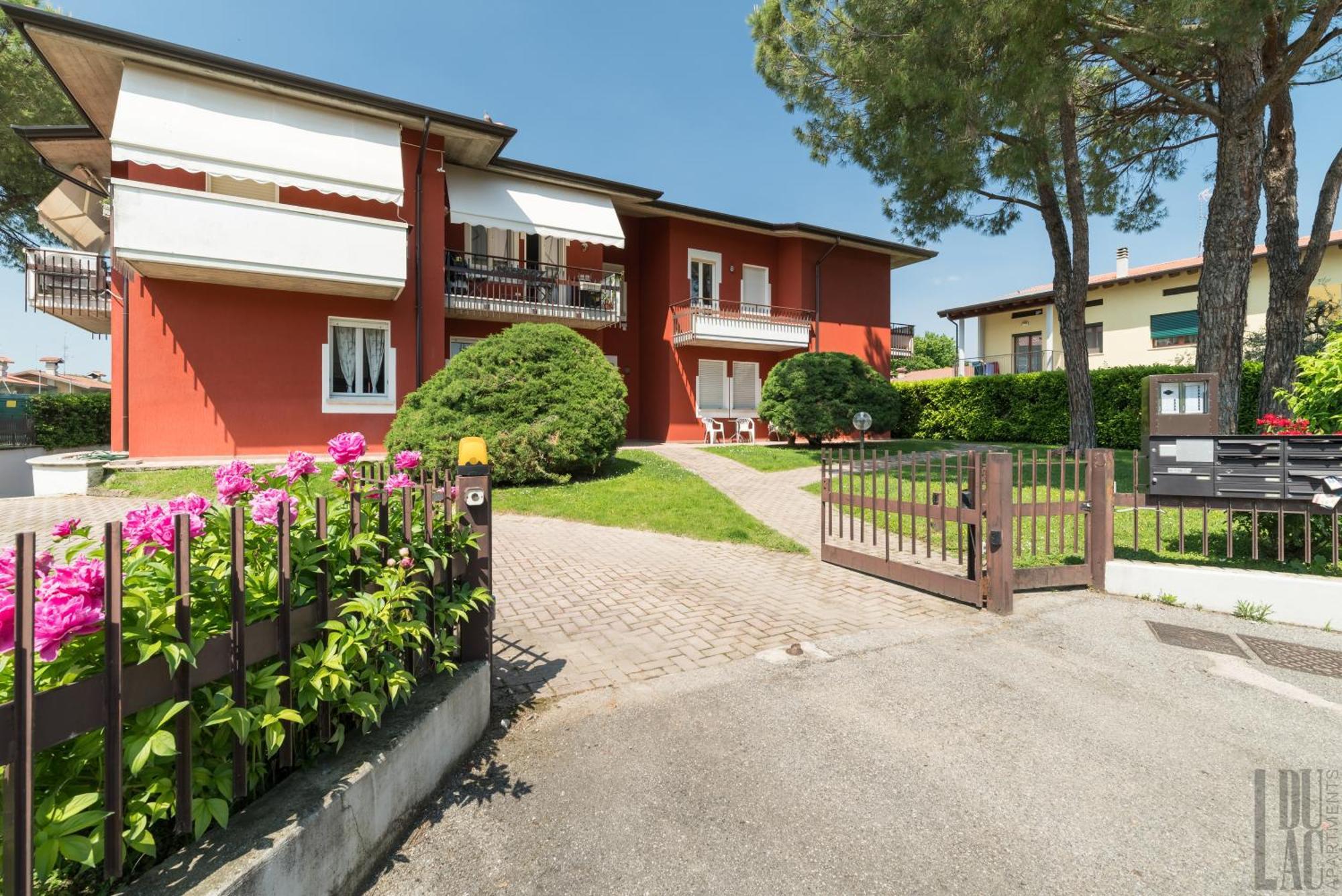Belle Maison - Du Lac Apartments Σιρμιόνε Εξωτερικό φωτογραφία